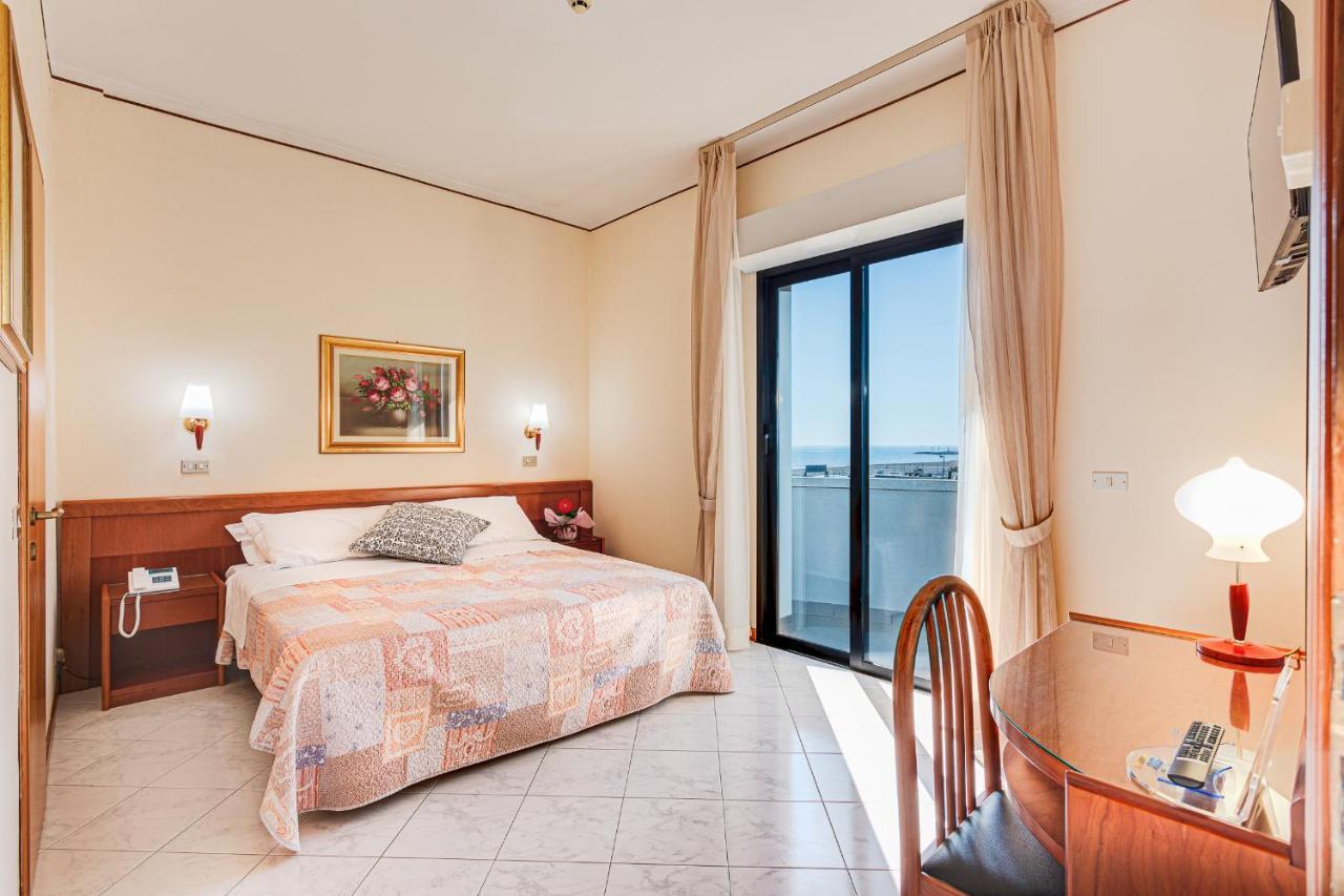 Hotel Delle Nazioni Milano Marittima Exteriör bild
